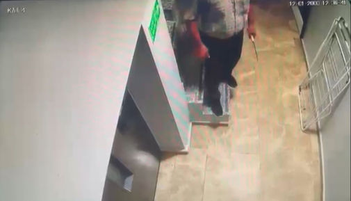 Kanı Donduran İddia Boşanma Aşamasındaki Koca, Eşini ve Yanındaki Erkeği Otelde Bıçakladı