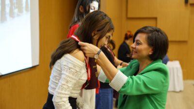 Karabağlar Belediyesi’nin 12. kez düzenlediği Başöğretmen Atatürk Satranç Turnuvası'na 12