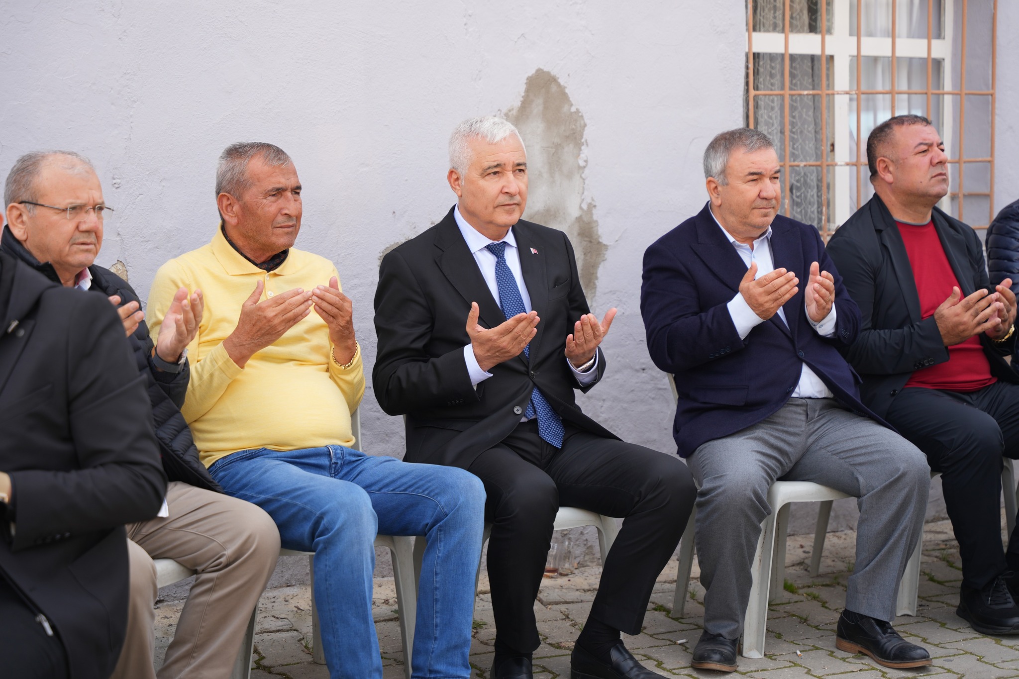 Kemalpaşa Belediye Başkanı Mehmet Türkmen’in merhum oğlu Hasan Türkmen, vefatının