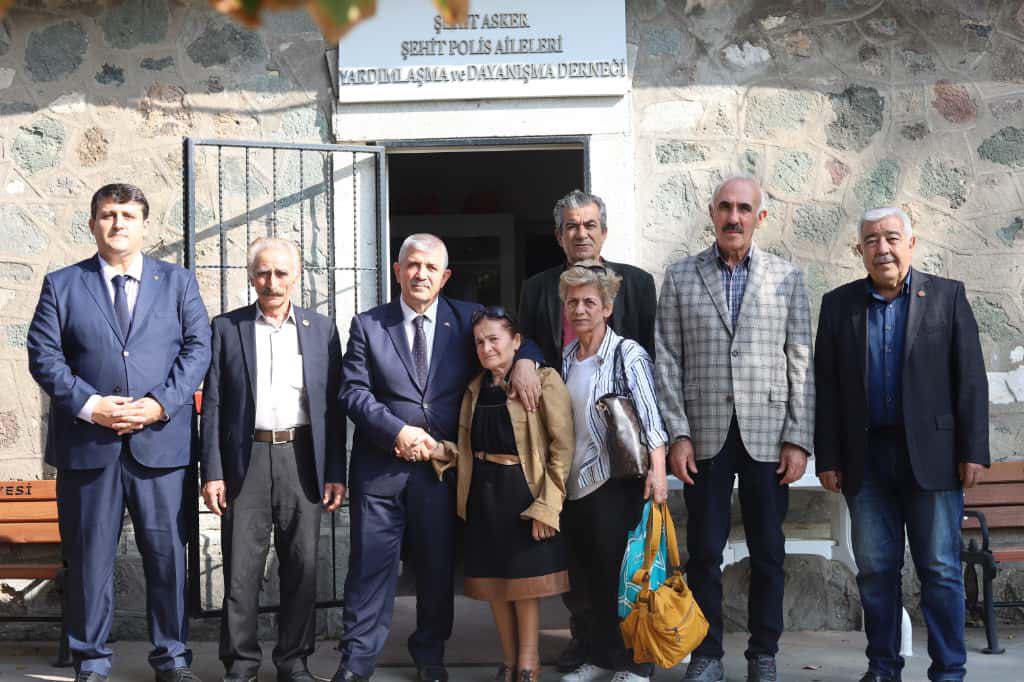 MHP İzmir İl Başkanı Veysel Şahin, 