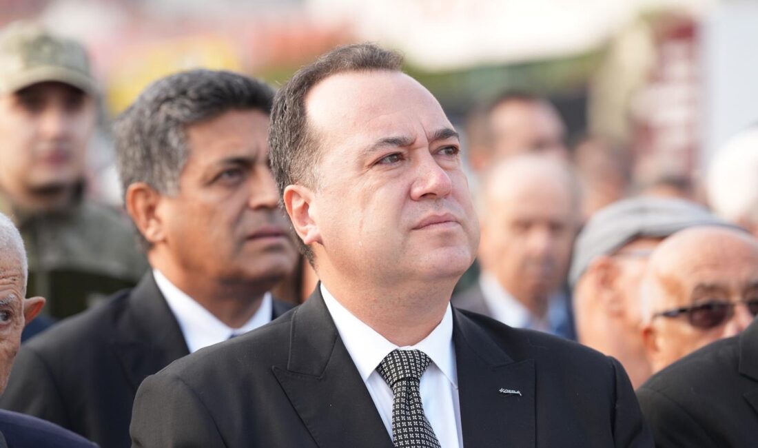 Manisa’da Şehirde Hayat Durdu! Göz Yaşartan Törenin Ardından ‘Sönmeyen Işık’ Sahnelendi Gazi Mustafa Kemal Atatürk, aramızdan ayrılışının 87. yıl dönümünde Manisa'da