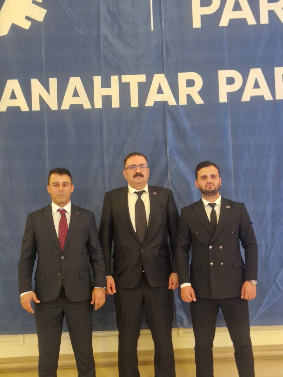 Manisa ve İzmir Siyaseti Sallanacak Anahtar Parti’nin Yeni Yıldızı Mustafa Yiğit Kimdir