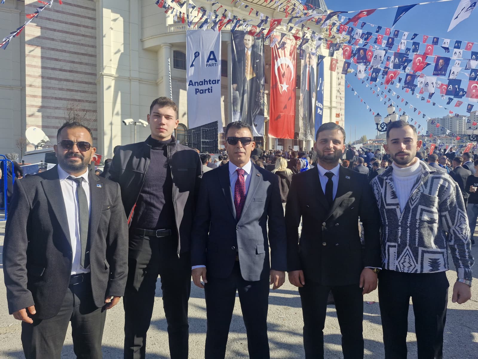 Anahtar Parti’nin yükselen ismi, su yönetimi uzmanı Mustafa Yiğit, köklü