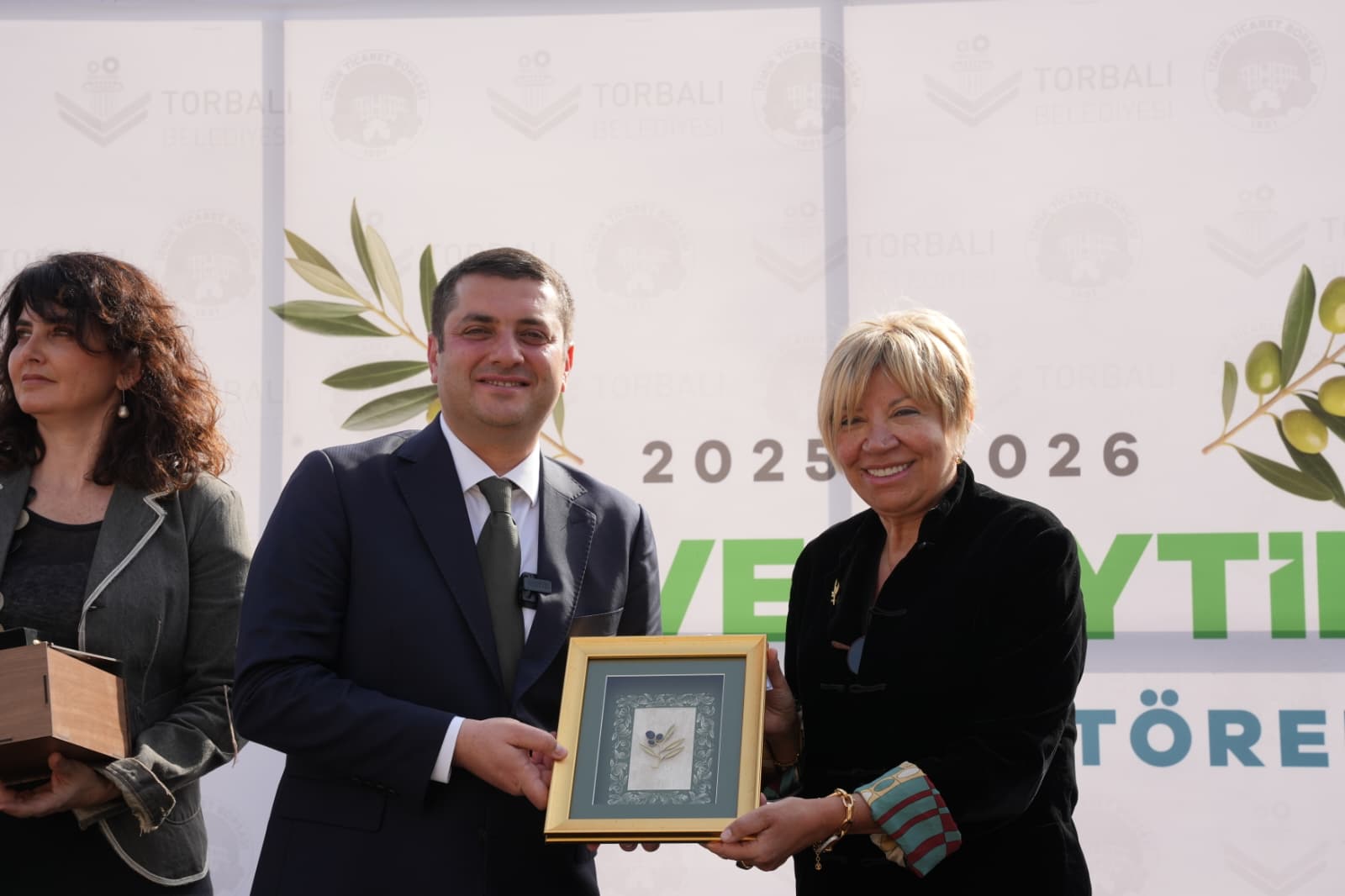 Metropolis'te Zeytin Sezonu Açıldı Torbalı'dan Dünya Markası ve Teknoloji Merkezi Hamlesi