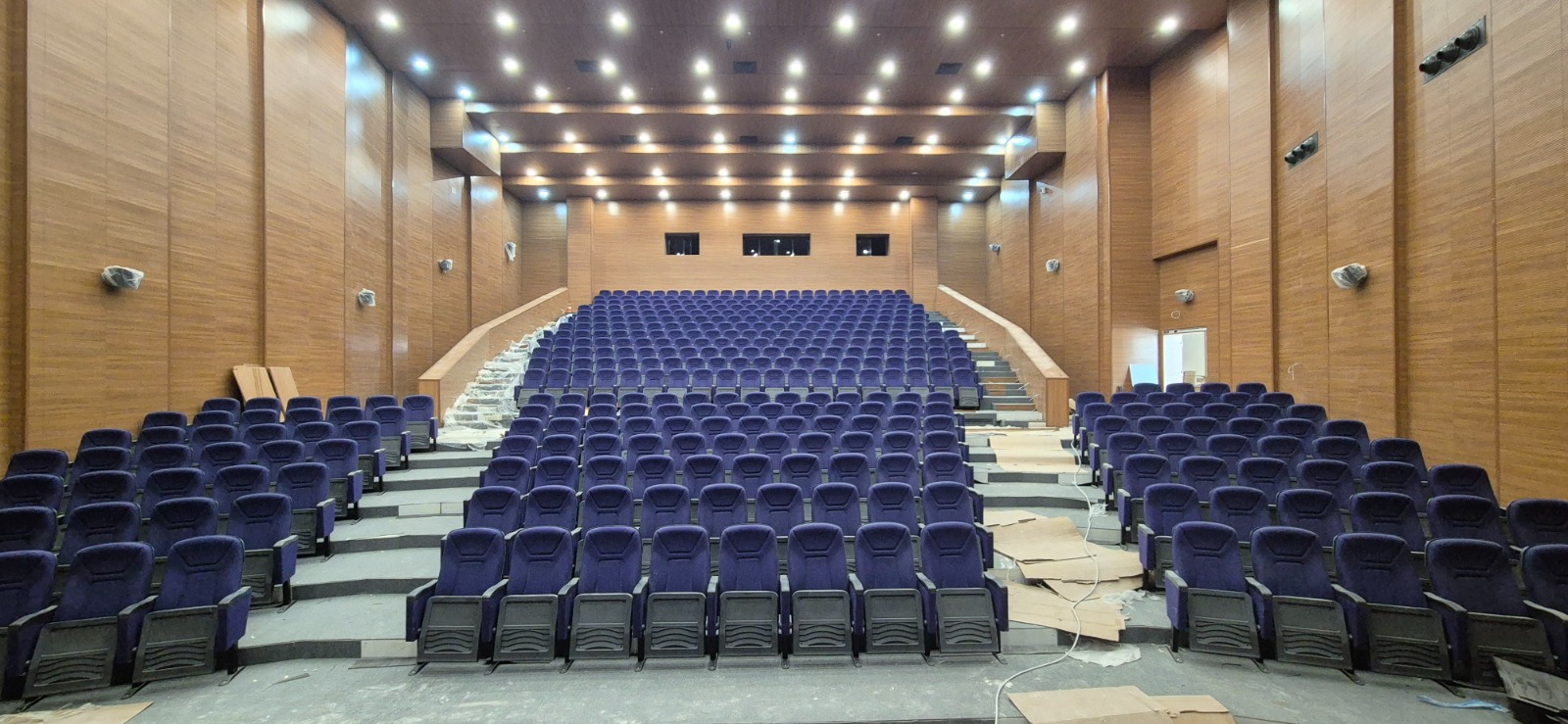 Milas Kültür Merkezi Yakında Açılıyor: GES ve Yağmur Suyu Hasadı Özellikleriyle Dikkat Çekiyor!