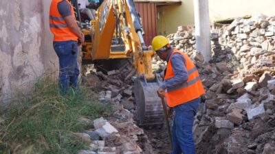 MUSKİ, Milas Söğütcük Mahallesi’nde 40 yıldır kullanılan ve sık sık