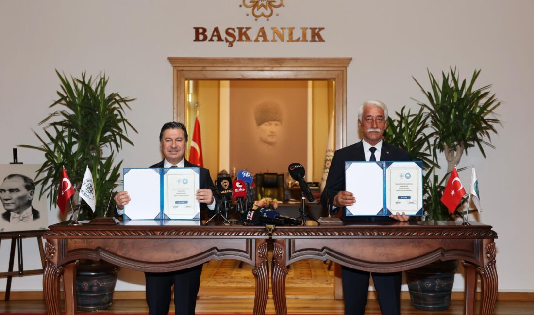 Muğla Büyükşehir ve Ula Belediyesi arasında imzalanan protokolle Ula'ya 40