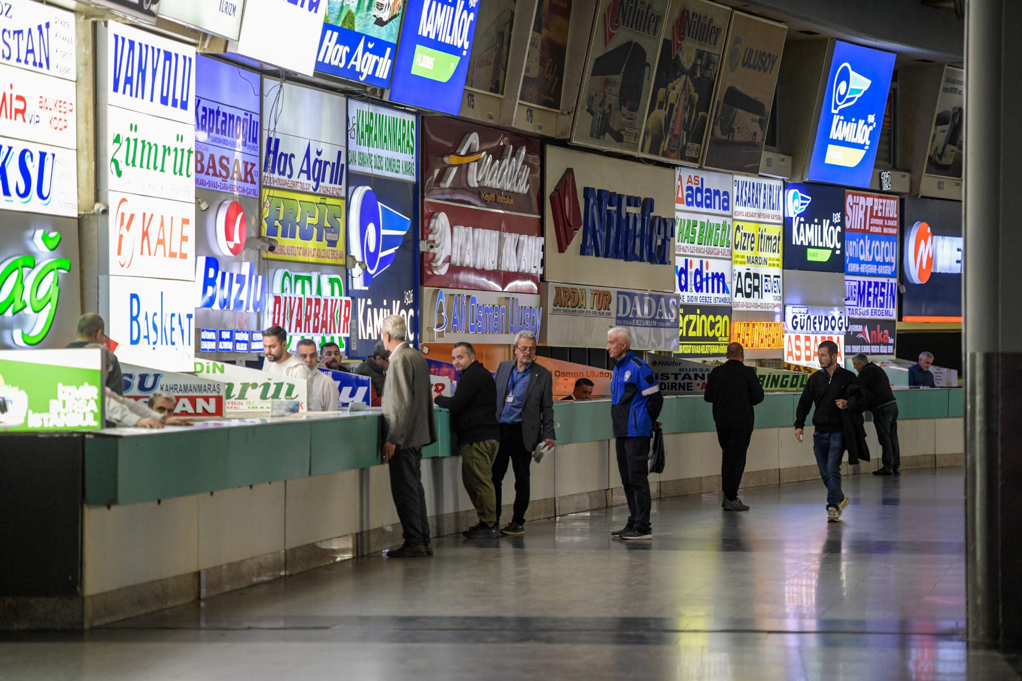 Otogar Krizi Tırmanıyor: Büyükşehir, İZOTAŞ’a Haciz Başlattı!
