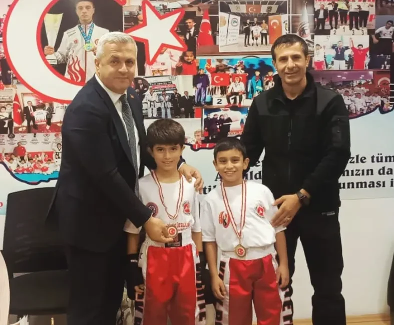 Şehit Yakınları Spor Kulübü: Korunmaya Muhtaç Çocuklara Ücretsiz Eğitim! Şehit Yakınları Spor Kulübü, Fatih Demirkol'un destekleriyle korunmaya muhtaç çocuklara