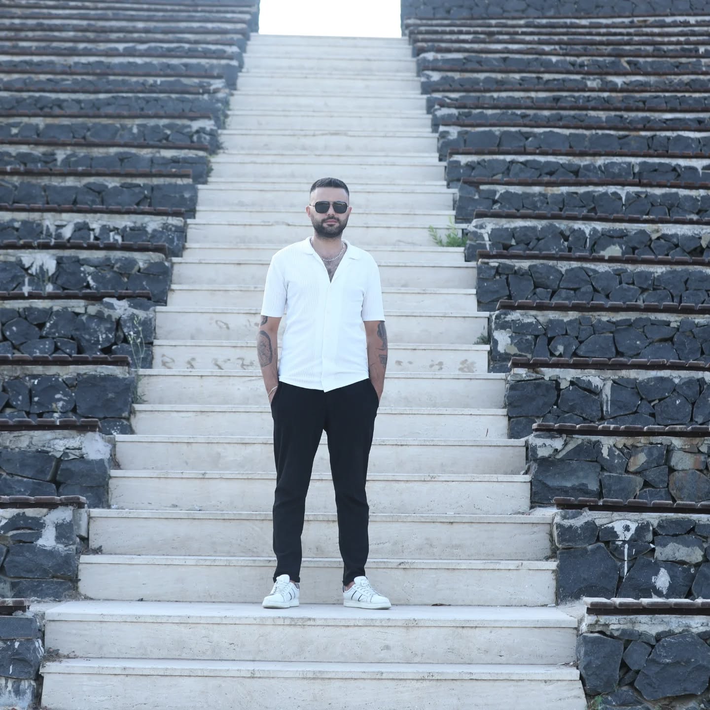 Ses sanatçısı Yunus Çalışır, yeni albüm ve üç klibin çekim setinde