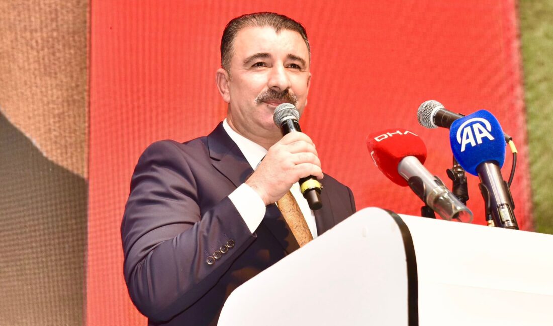 AK Parti Konak İlçe Başkanı Mehmet Sait Başdaş, Konak Belediyesi'nin