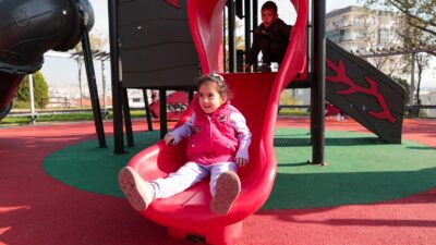 Buca Belediyesi, ilçenin nefes alanlarında büyük bir yenileme başlattı. Başkan