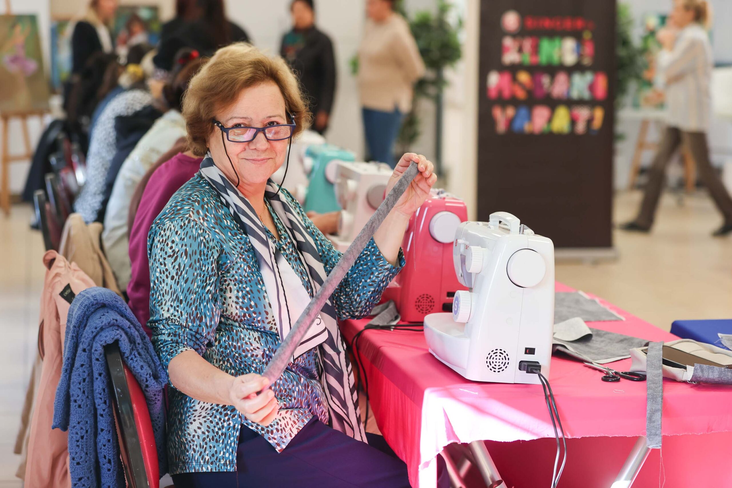 Buca Belediyesi, Türk Kadınlar Birliği ve Singer iş birliğiyle Kadın