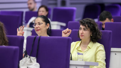 Buca Belediyesi, "Engelsiz Kent" vizyonu doğrultusunda işitme engelli vatandaşlara daha