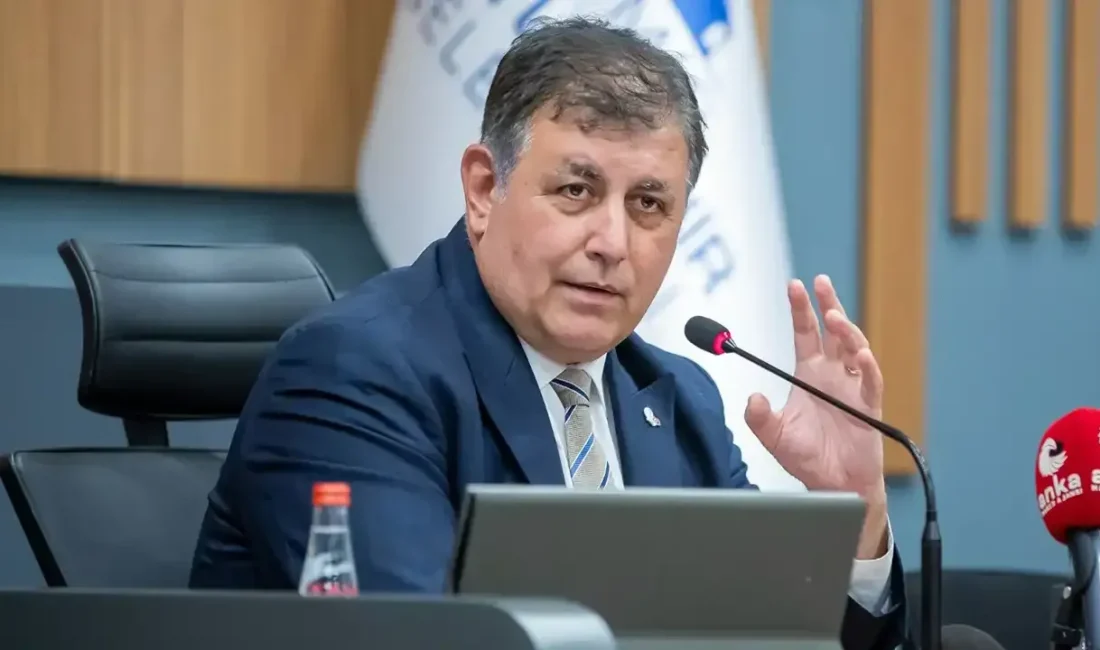 İzmir Büyükşehir Belediye Başkanı Cemil Tugay, bütçe görüşmelerinde ulaşım eleştirilerine