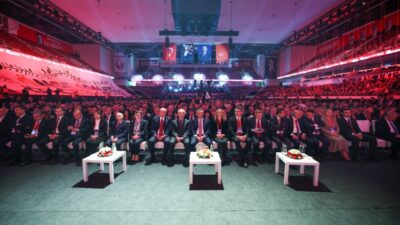 CHP’nin 39. Olağan Kurultayı’nda 15 maddelik tüzük değişikliği oybirliğiyle kabul