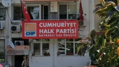 CHP Bayraklı’da Meclis Üyesi Fatma Akçam'a önce yumruklu saldırı, sonra