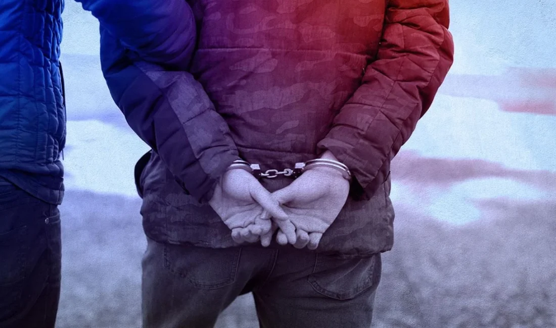 İzmir Cumhuriyet Başsavcılığı koordinesinde 6 ilde Fetullahçı Terör Örgütü'nün (FETÖ)