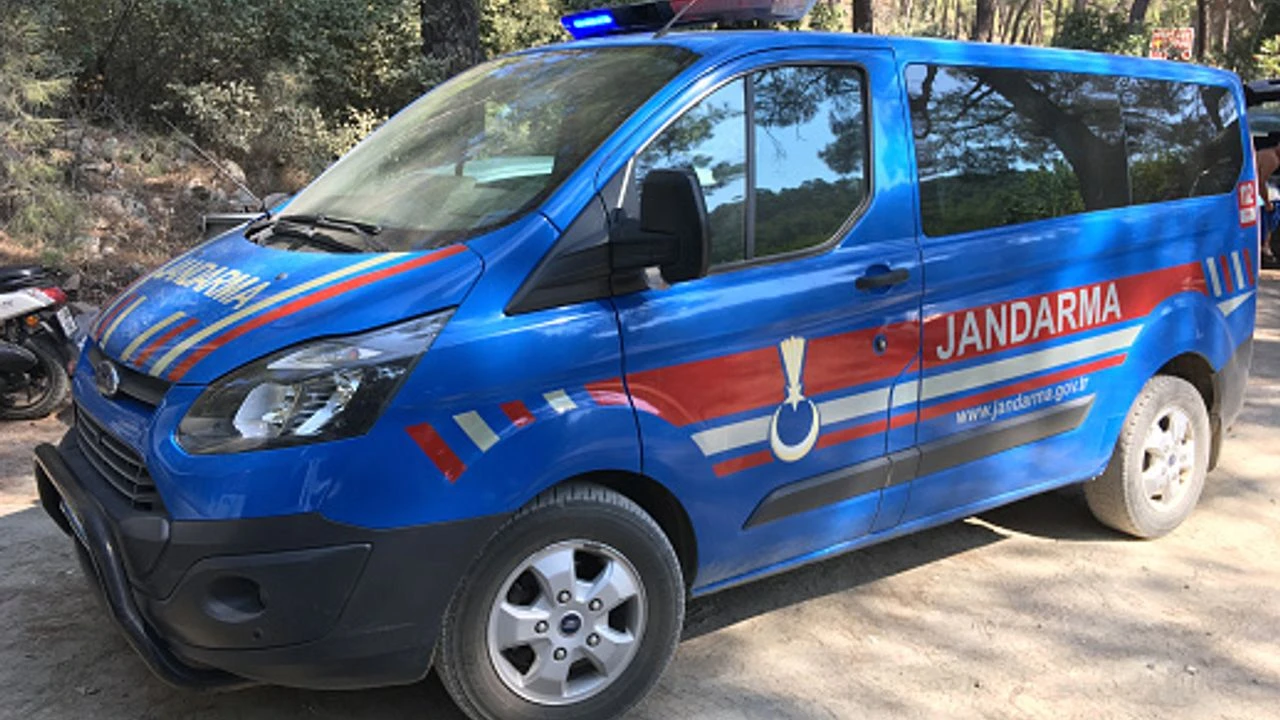 İzmir Jandarma Tedarik Merkezi Komutanlığı, elindeki 648 adet eskimiş aracı