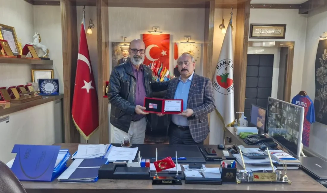 İzmir Türk TV Yönetim Kurulu Başkanı Recep Çakılkaya, Uşak'ın Banaz