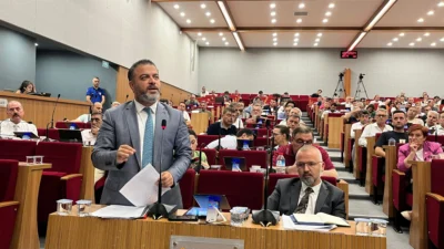 İzmir Büyükşehir Meclisi'nde Uzundere kentsel dönüşüm projesinin danışmanlık işinin Egeşehir’e