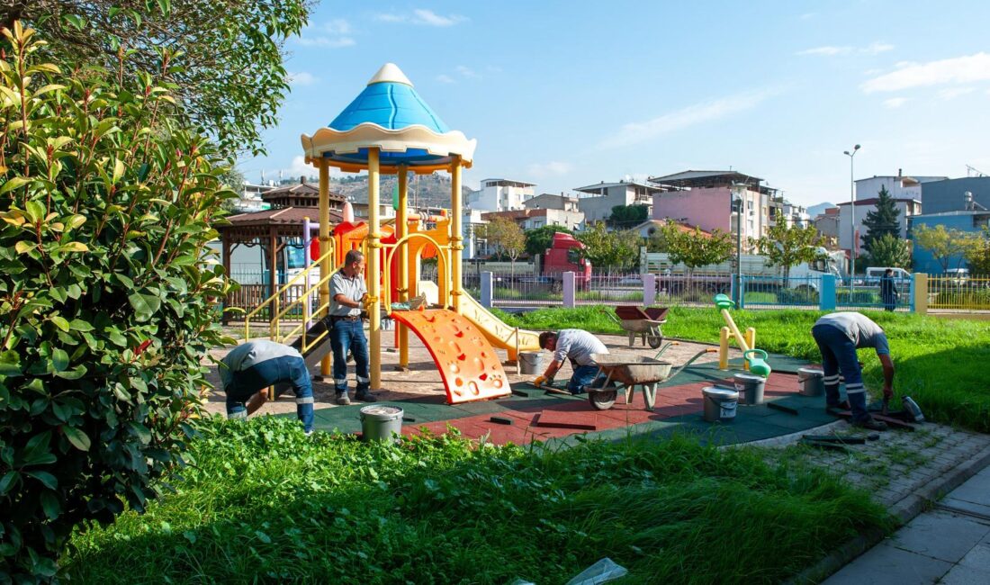 Karşıyaka’da yeşil seferberlik: 23 park yenilendi, binlerce metrekare alan kazandırıldı! Karşıyaka Belediyesi son bir yılda 23 parkı tamamen yeniledi ve