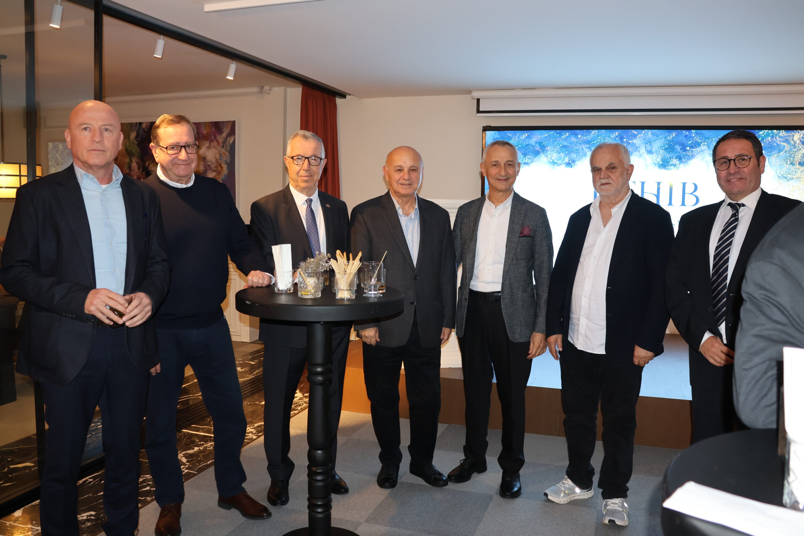EİB Koordinatör Başkanı Jak Eskinazi ve Diğer İnsanlar