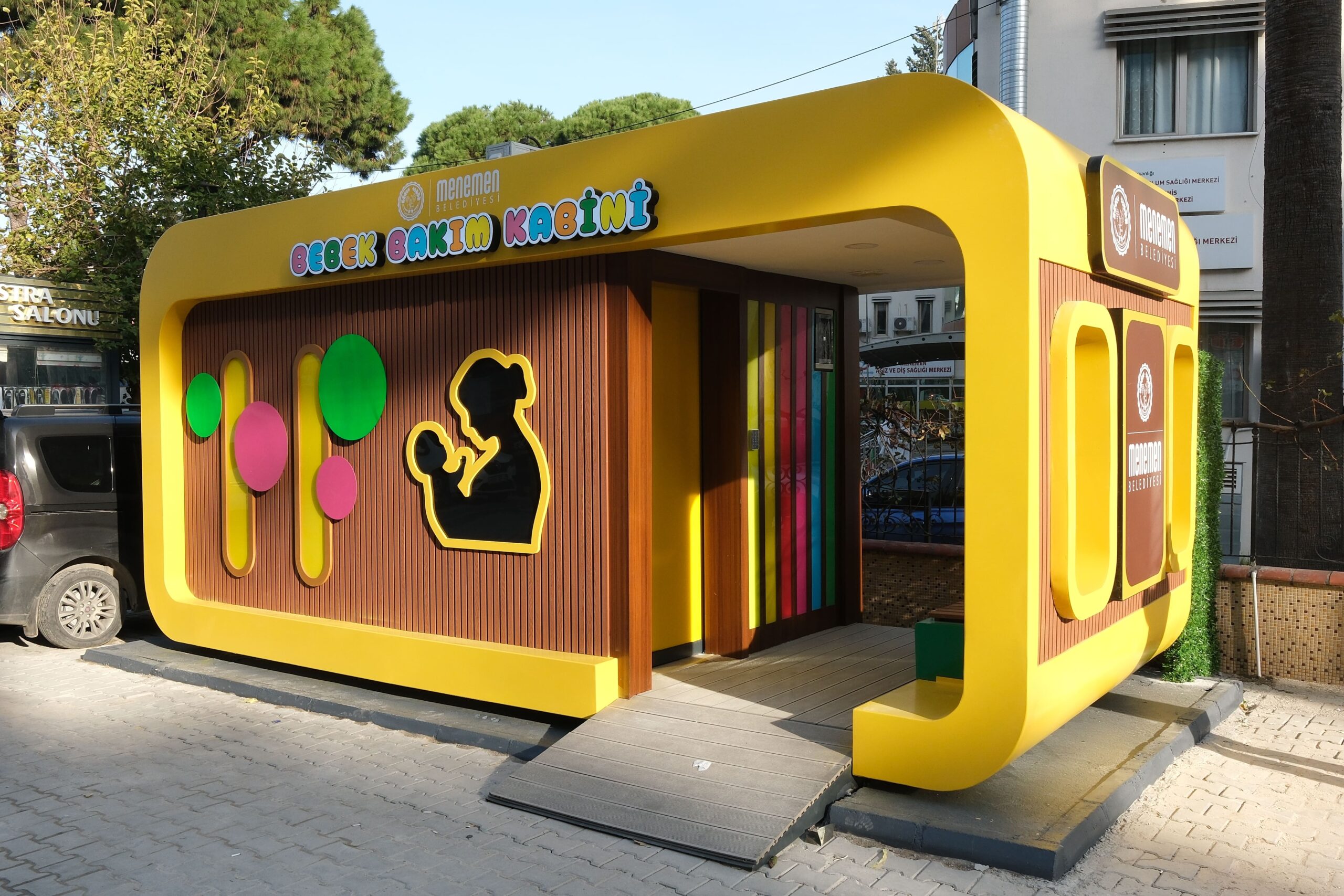 Menemen Belediyesi, ilçede bebekli annelerin acil ihtiyaçlarını gidermeleri için ilçe