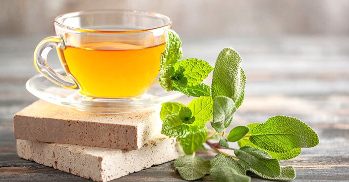 Yüzyıllardır "şifa" niyetine içilen adaçayının bilinmeyen mucizeleri! Zihin durultmadan mide