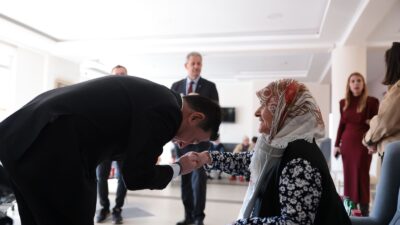 Başkan Ahmet Aras, Muğla’da yaşamevi ve huzurevlerini ziyaret ederek vatandaşların