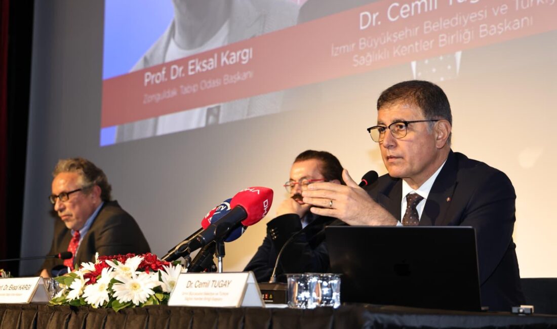 İzmir Büyükşehir Belediye Başkanı Dr. Cemil Tugay, Zonguldak’taki panelde koruyucu