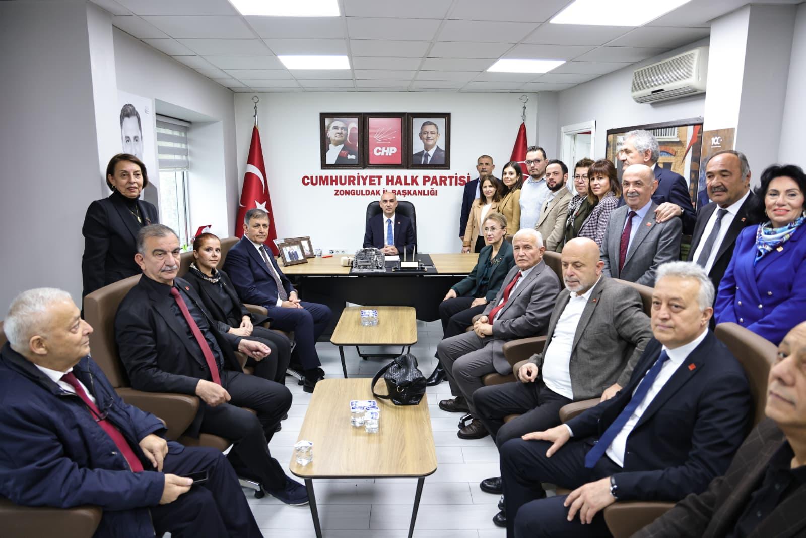 Başkan Tugay Zonguldak'tan Çağrı Yaptı Sağlıkta Koruyucu Hekimlik İçin Yerel Yönetimlere Daha Çok Yetki Verilmeli