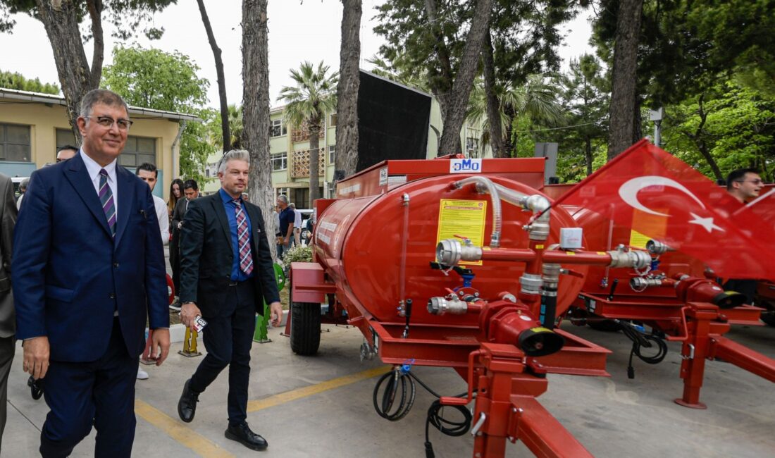 İzmir Büyükşehir Belediyesi'nin yangın riski yüksek 59 mahalleye dağıttığı 601