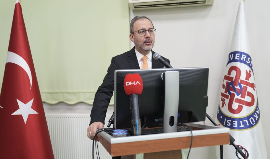 Komisyon Başkanı Kasapoğlu: “Engelsiz Ege” Modelini Yerinde İnceledi! Engelli Bireylerin Sorunlarını Araştırma Komisyonuna Ziyaret TBMM Engelli Komisyonu, Dr. Mehmet Kasapoğlu başkanlığında EÜ'yü ziyaret etti.