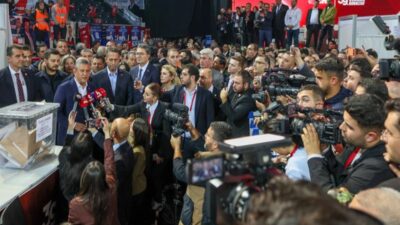 CHP Kurultayı'nda Özel'in PM listesi firesiz seçildi. En yüksek oyu