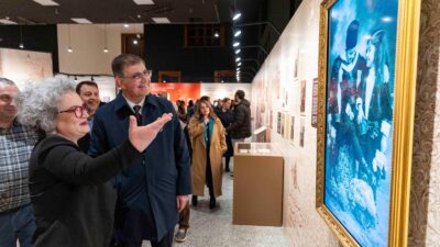 İzmir Büyükşehir Belediyesi, APİKAM'da "İzmir Fotoğrafhanesi (1840-1922)" sergisini açtı. Başkan