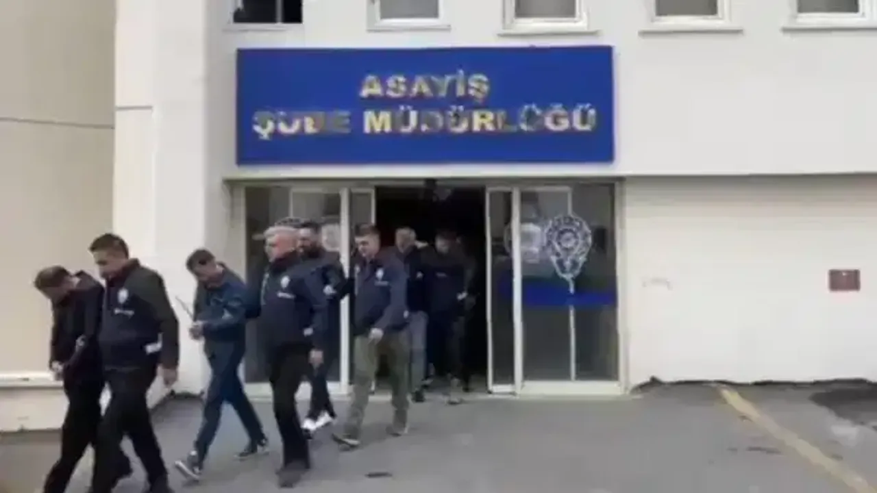 İzmir dahil 18 ilde düzenlenen 'Almanak Operasyonu'nda, sahte Forex vaadiyle