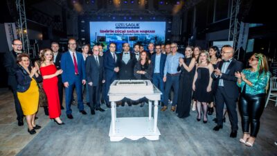 İzmir Özel Sağlık Hastanesi 5. yaşını kutladı! Op. Dr. Kenan