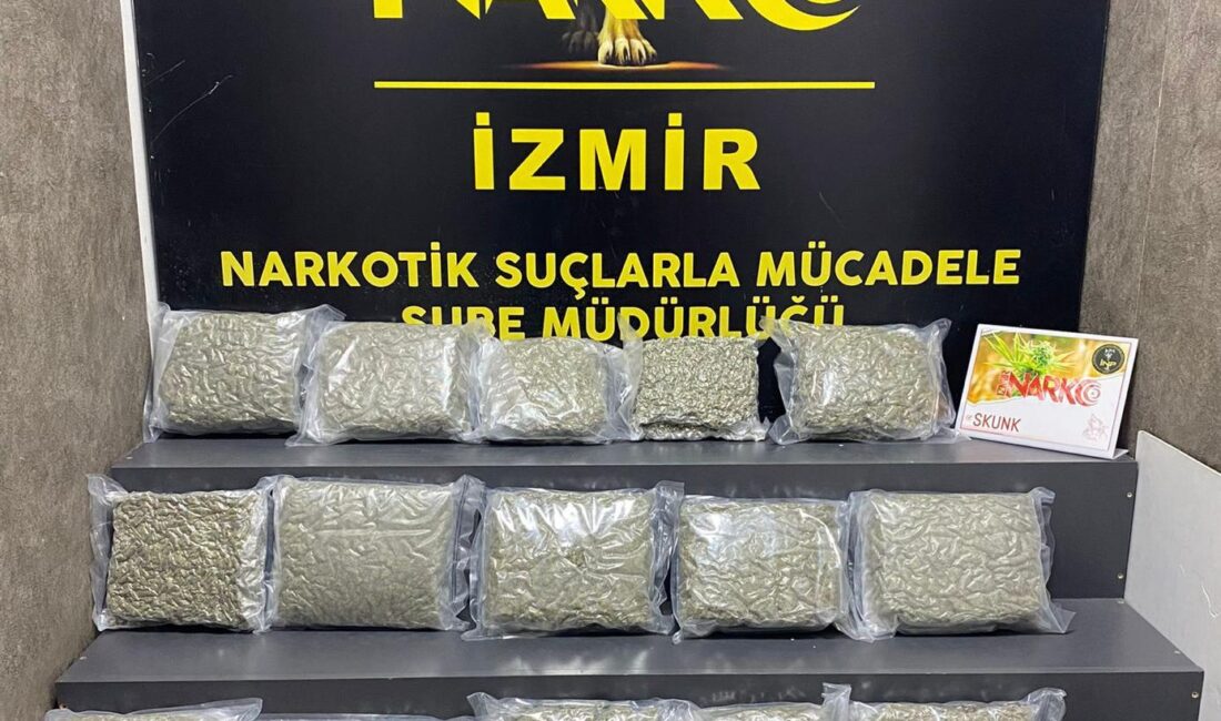 Kemalpaşa uyuşturucu operasyonunda 21 kilo skank ele geçirildi. Operasyonda gözaltına