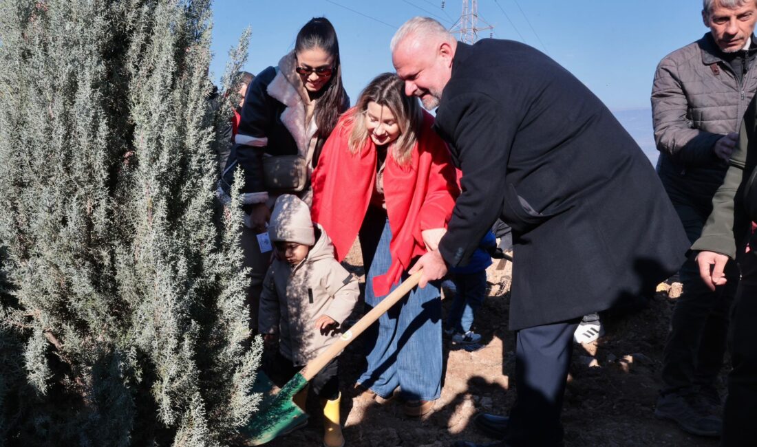 Menemen Belediyesi'nin "İyi ki Doğdun Bebek Hatıra Ormanı" projesiyle 5