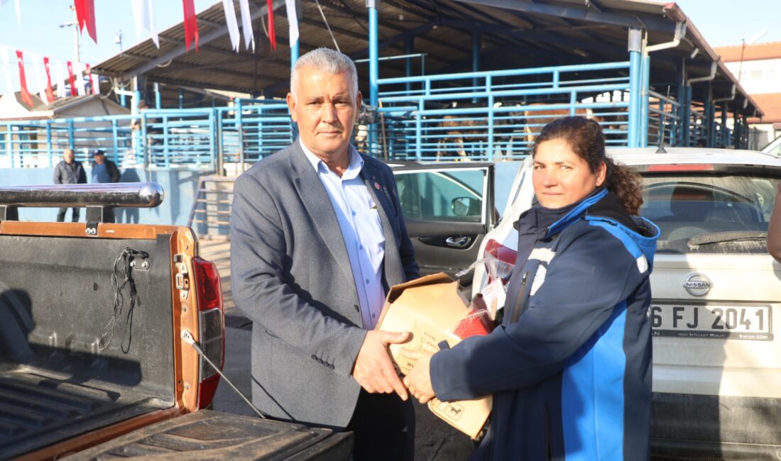 Muğla Büyükşehir Belediyesi, hayvancılıkla uğraşan üreticilere ücretsiz mineral blok taşı