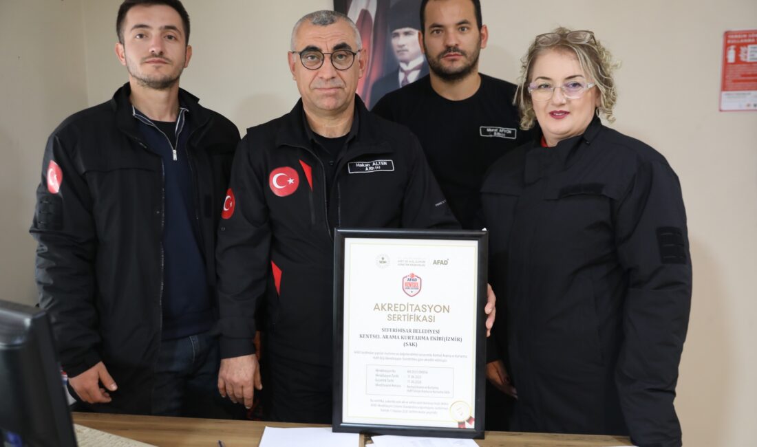 Gurur Veren Başarı! Seferihisar Belediyesi (SAK), AFAD Akreditasyon Sertifikasını Bakanların Elinden Aldı Seferihisar Belediyesi Arama Kurtarma Ekibi (SAK), AFAD'ın zorlu sınavını geçerek