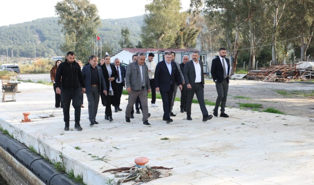 AK Parti İzmir İl Başkanı Bilal Saygılı, CHP'li mevkidaşı Çağatay