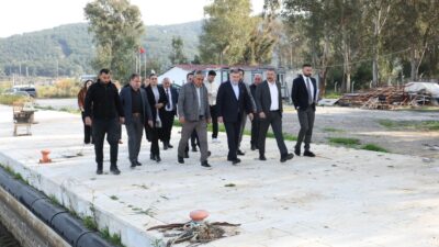 AK Parti İzmir İl Başkanı Bilal Saygılı, CHP'li mevkidaşı Çağatay