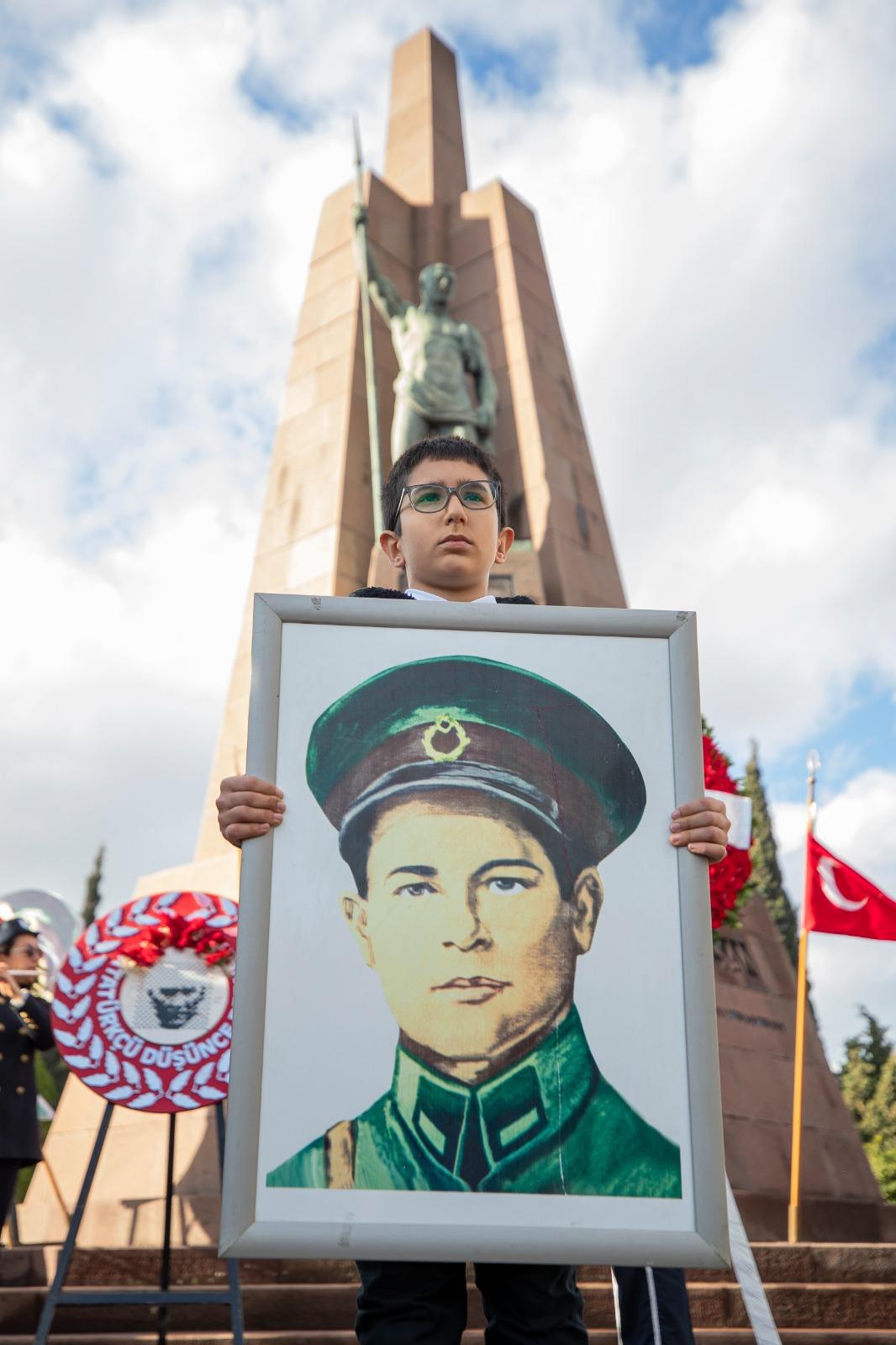 Devrim şehidi Asteğmen Kubilay 95. yılında Menemen'de anılıyor. 19. Şehit