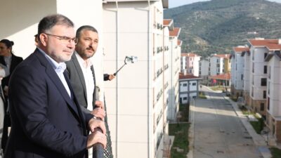 AK Parti İzmir İl Başkanı Bilal Saygılı, Selçuk'ta 1385 konutluk