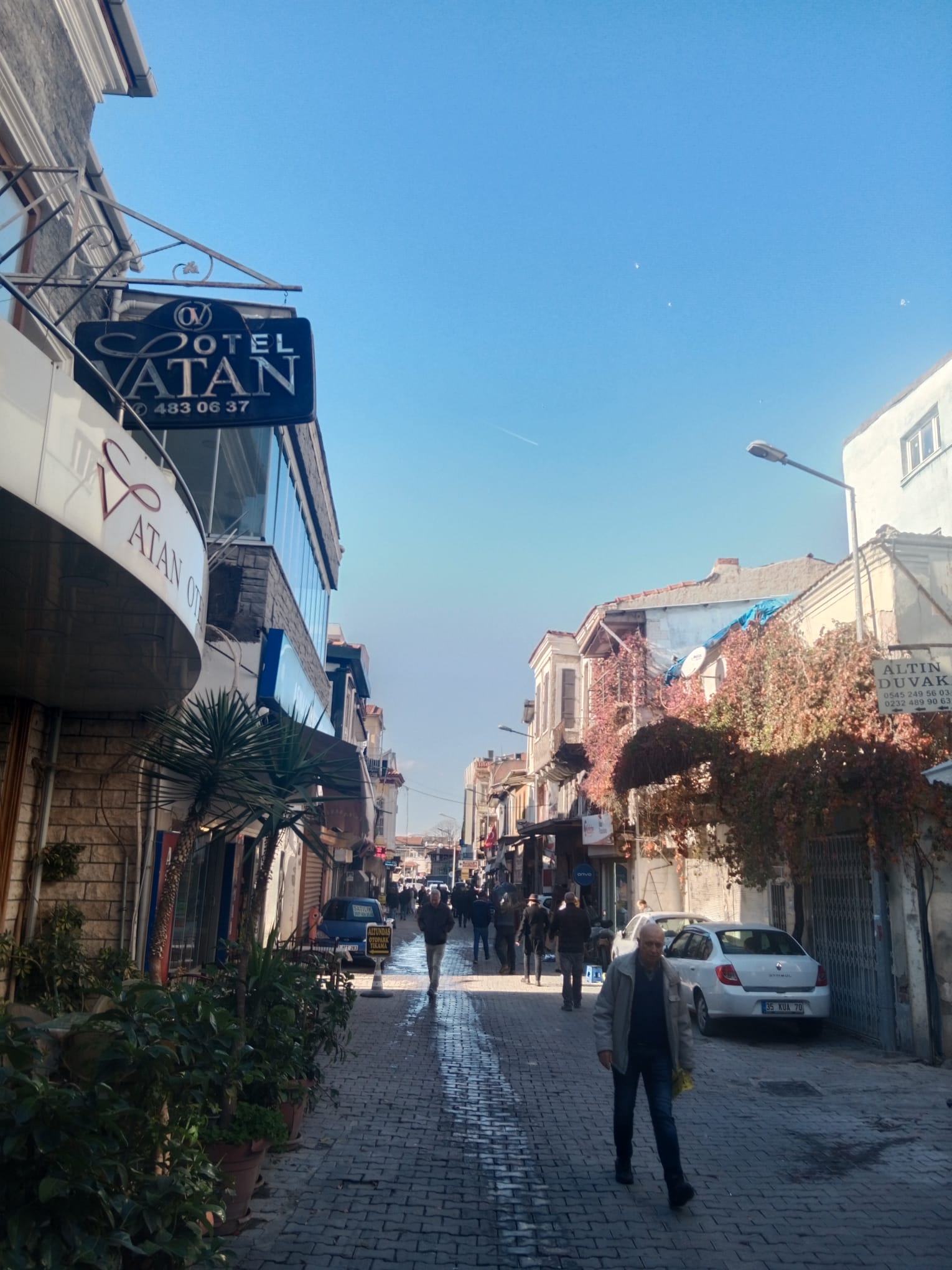 Zaman Tüneline Açılan Pencere Anafartalar Caddesi