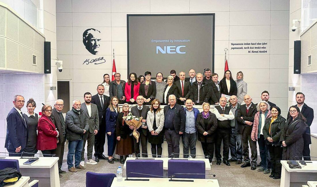 Buca Türkçe eğitim söyleşisi: Balkanlar’ın asırlık mücadelesi! Buca Türkçe eğitim söyleşisi ile Balkanlar'da ana dil mücadelesi masaya
