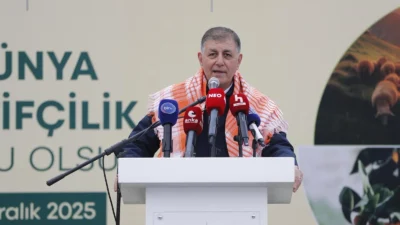 Başkan Cemil Tugay, 5 yıldır kapalı olan Hilton Oteli için