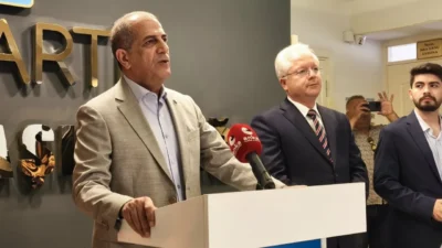 İYİ Parti İzmir Milletvekili Hüsmen Kırkpınar, TBMM'deki bütçe görüşmelerinde yaşanan